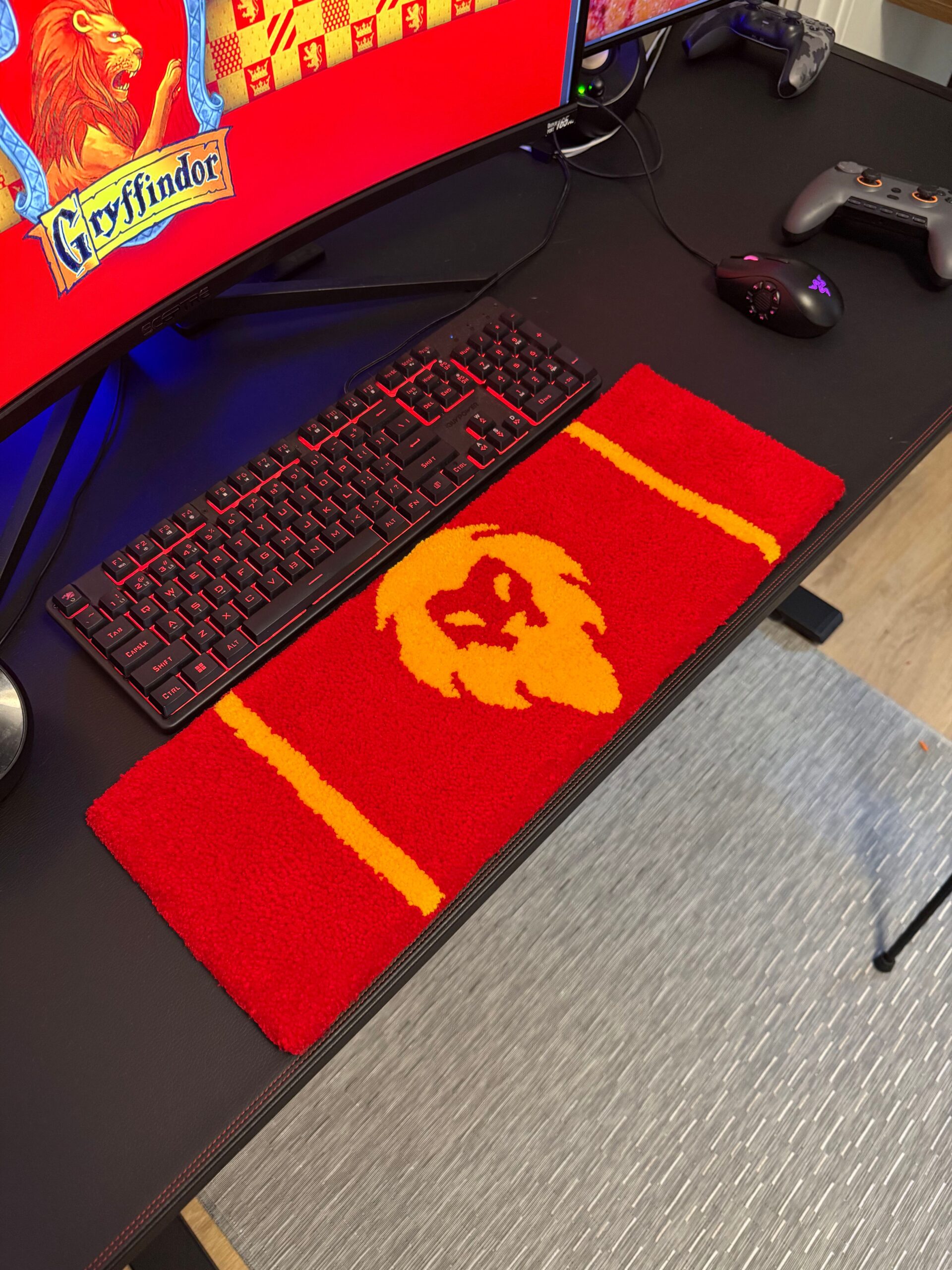 20" Gryffindor House Keyboard Rug