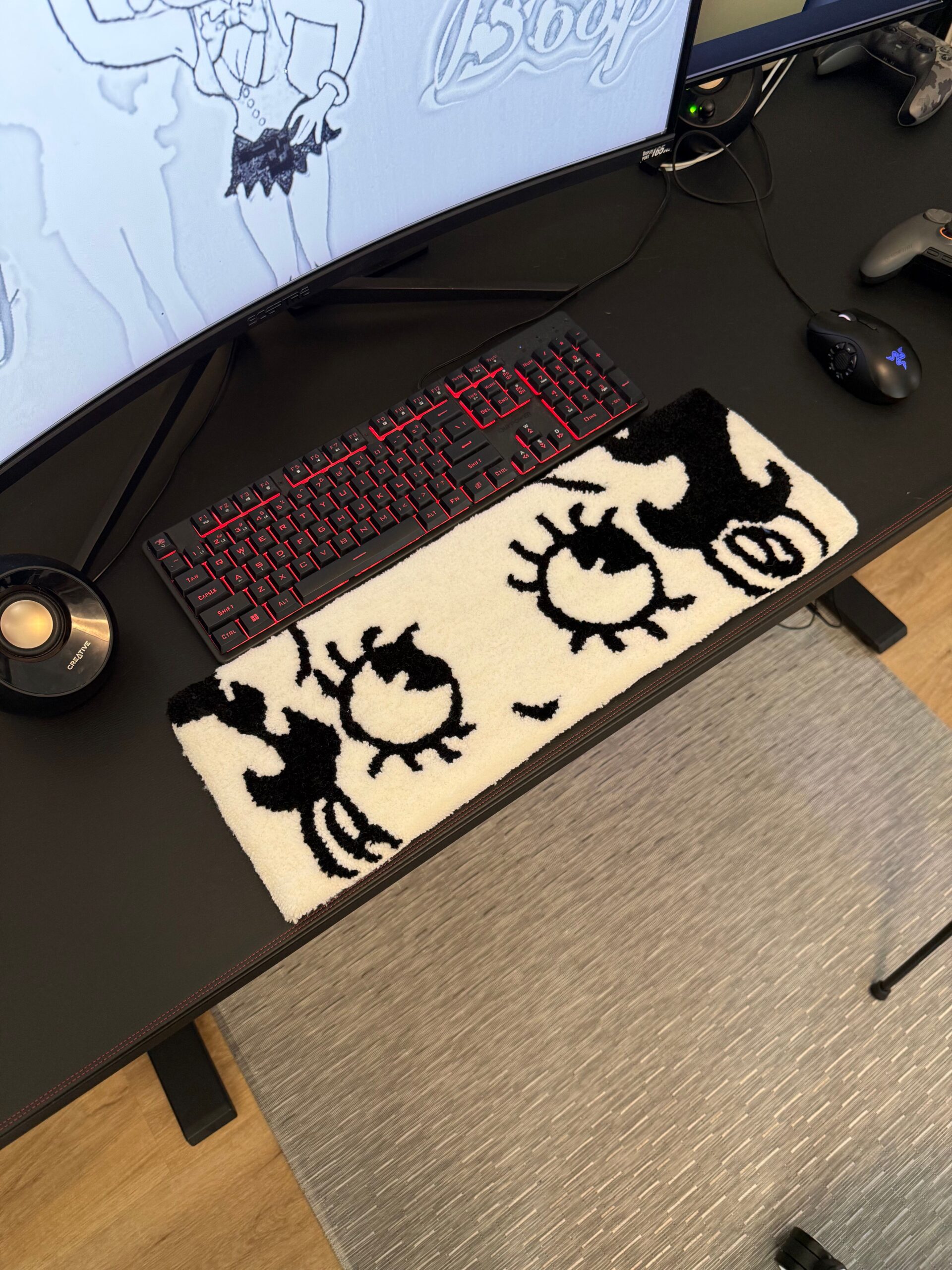 20" Betty Boop Keyboard Rug